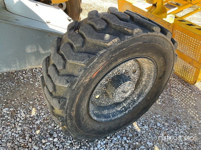 2008 Haulotte HA16PXNT 4WD Diesel Articulating Boom Lift - Articulated boom: picture 5 2008 Haulotte HA16PXNT 4WD Diesel Articulating Boom Lift - Articulated boom: picture 5