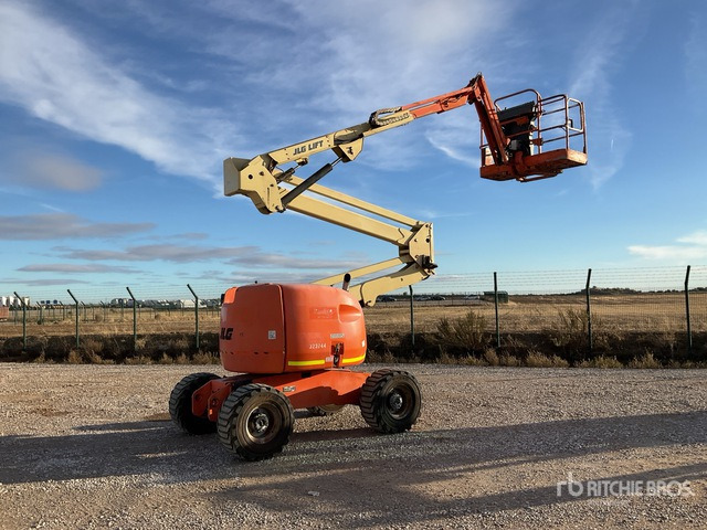 2011 JLG 450AJ 4WD Diesel Articulating Boom Lift - Articulated boom: picture 1 2011 JLG 450AJ 4WD Diesel Articulating Boom Lift - Articulated boom: picture 1