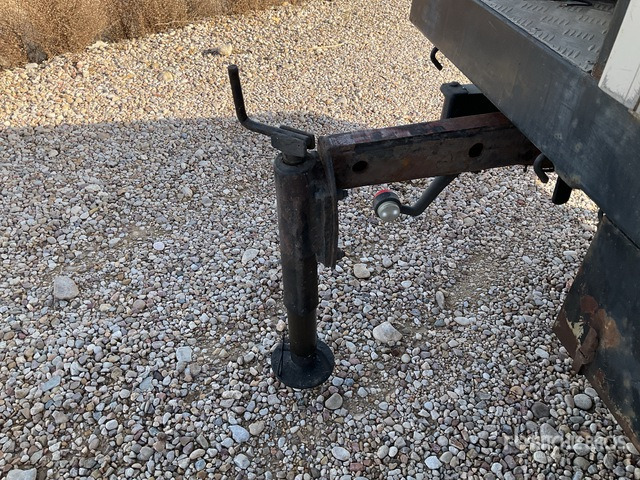 2013 Iveco 40C14G 1994 Hiab 015 1200 kg Straight ... Flatbed Truck with Crane - Dropside/ Flatbed truck: picture 4 2013 Iveco 40C14G 1994 Hiab 015 1200 kg Straight ... Flatbed Truck with Crane - Dropside/ Flatbed truck: picture 4