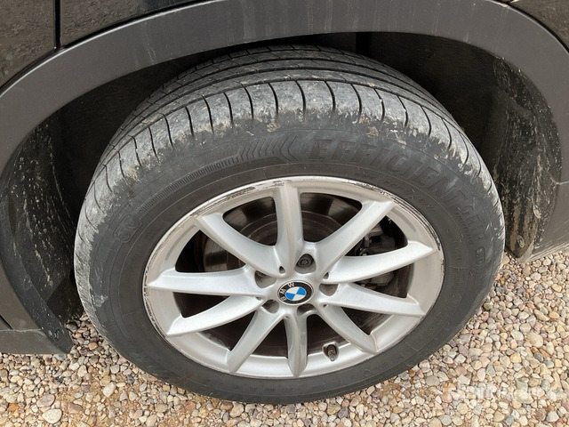 2020 BMW X1 20 XDrive Automobile - Car: picture 4 2020 BMW X1 20 XDrive Automobile - Car: picture 4