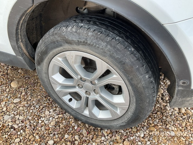 2021 Land Rover Discovery Sport SUV - SUV: picture 4 2021 Land Rover Discovery Sport SUV - SUV: picture 4