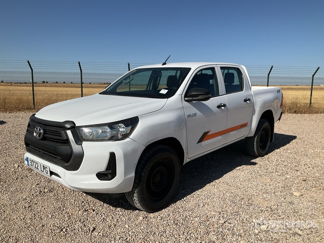 2021 Toyota Hilux 4x4 Crew Cab Pickup - Pickup truck: picture 2 2021 Toyota Hilux 4x4 Crew Cab Pickup - Pickup truck: picture 2