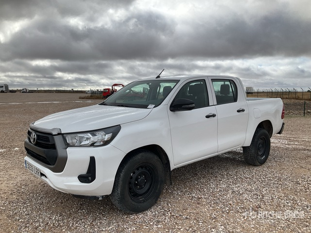 2021 Toyota Hilux 4x4 Crew Cab Pickup - Pickup truck: picture 3 2021 Toyota Hilux 4x4 Crew Cab Pickup - Pickup truck: picture 3