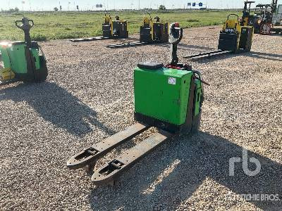 CESAB P320/8 - Pallet truck: picture 1 CESAB P320/8 - Pallet truck: picture 1