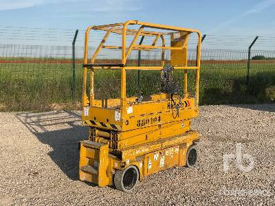 HAULOTTE OPTIMUM 8 - Scissor lift: picture 2 HAULOTTE OPTIMUM 8 - Scissor lift: picture 2
