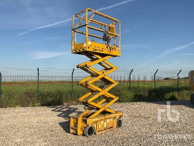 HAULOTTE OPTIMUM 8 - Scissor lift: picture 1 HAULOTTE OPTIMUM 8 - Scissor lift: picture 1