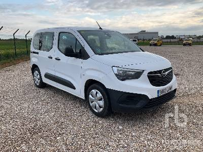 OPEL COMBO - Car: picture 4 OPEL COMBO - Car: picture 4