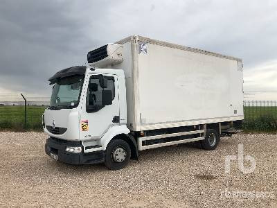 RENAULT MIDLUM 220.12 4x2 - Refrigerator truck: picture 1 RENAULT MIDLUM 220.12 4x2 - Refrigerator truck: picture 1