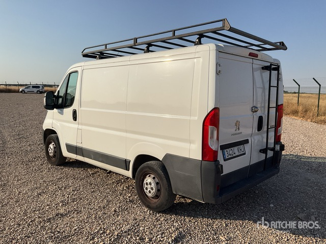 2018 Peugeot Boxer Cargo Van - Van: picture 2 2018 Peugeot Boxer Cargo Van - Van: picture 2