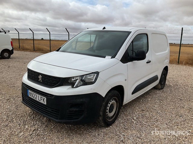 2019 Peugeot Partner Cargo Van - Van: picture 1 2019 Peugeot Partner Cargo Van - Van: picture 1