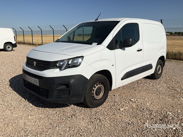 2021 Peugeot Partner Cargo Van - Van: picture 2 2021 Peugeot Partner Cargo Van - Van: picture 2