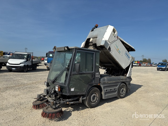 2006 Schmidt Compact 200 Autocarro spazzatrice - Road sweeper: picture 2 2006 Schmidt Compact 200 Autocarro spazzatrice - Road sweeper: picture 2