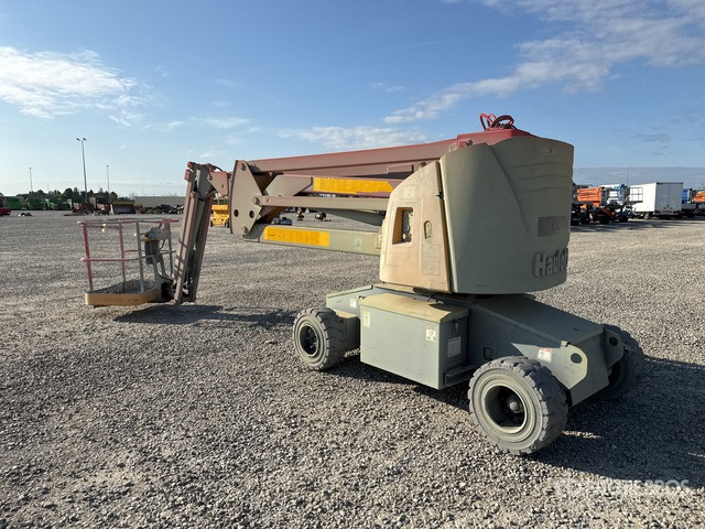 2008 Haulotte HA15IP (Inoperable) Articulating Boom Lift - Articulated boom: picture 4 2008 Haulotte HA15IP (Inoperable) Articulating Boom Lift - Articulated boom: picture 4