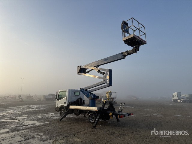 2014 Nissan 2014 Socage DA324 24 m on Bucket Truck - Truck mounted aerial platform: picture 2 2014 Nissan 2014 Socage DA324 24 m on Bucket Truck - Truck mounted aerial platform: picture 2