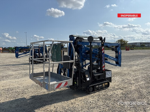2014 Oil & Steel Octopussy 14-12 Twin Crawler (Inoperable) Articulating Boom Lift - Articulated boom: picture 2 2014 Oil & Steel Octopussy 14-12 Twin Crawler (Inoperable) Articulating Boom Lift - Articulated boom: picture 2