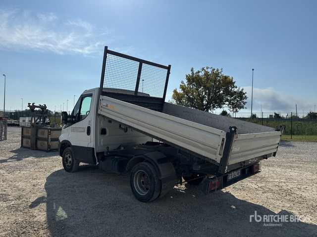 2015 Iveco Daily 35-110 Autocarro ribaltabile: carichi leggeri - Tipper van: picture 4 2015 Iveco Daily 35-110 Autocarro ribaltabile: carichi leggeri - Tipper van: picture 4