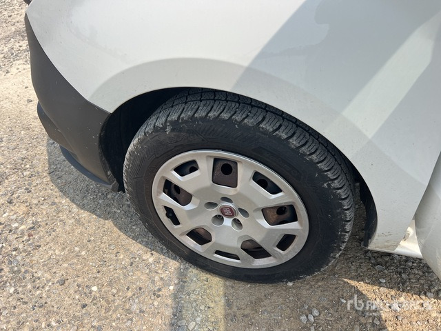 2019 Fiat Doblo Cargo Autocarro furgonato - Small van: picture 5 2019 Fiat Doblo Cargo Autocarro furgonato - Small van: picture 5