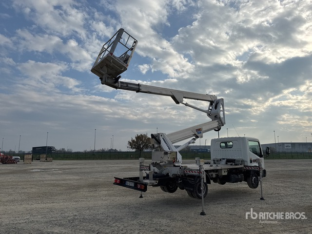 2020 Nissan Cabstar 35.13 2020 Multitel HX200 20 m on Bucket Truck - Truck mounted aerial platform: picture 3 2020 Nissan Cabstar 35.13 2020 Multitel HX200 20 m on Bucket Truck - Truck mounted aerial platform: picture 3