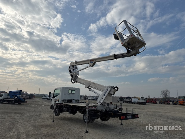 2020 Nissan Cabstar 35.13 2020 Multitel HX200 20 m on Bucket Truck - Truck mounted aerial platform: picture 2 2020 Nissan Cabstar 35.13 2020 Multitel HX200 20 m on Bucket Truck - Truck mounted aerial platform: picture 2