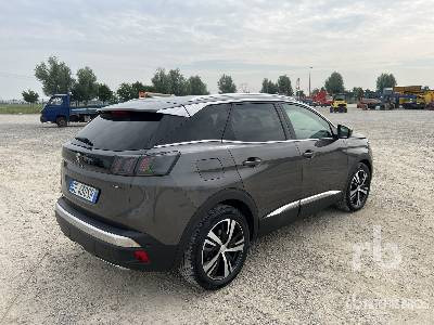 PEUGEOT 3008 Hybrid4 300 E-EAT8 GT-Line - Car: picture 3 PEUGEOT 3008 Hybrid4 300 E-EAT8 GT-Line - Car: picture 3