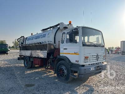 RENAULT S170 - Vacuum truck: picture 4 RENAULT S170 - Vacuum truck: picture 4