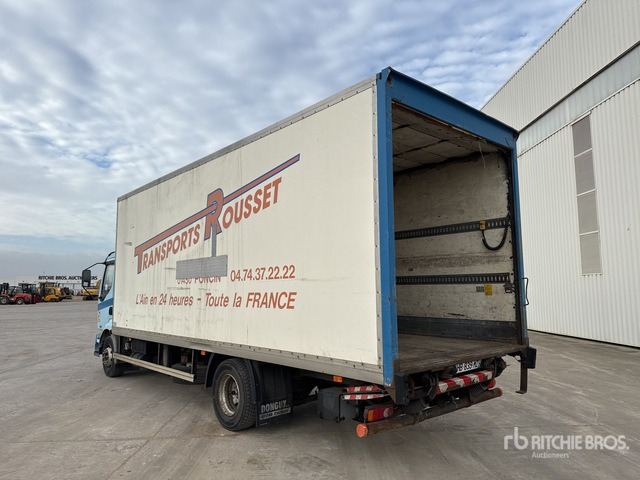 2005 Renault Midlum 220 dCi 4x2 Camion Fourgon Van Truck - Box truck: picture 2 2005 Renault Midlum 220 dCi 4x2 Camion Fourgon Van Truck - Box truck: picture 2