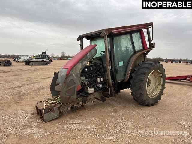 2009 Valtra N101 4x4 Tracteur Agricole (Inoperable) 4WD Tractor - Farm tractor: picture 1 2009 Valtra N101 4x4 Tracteur Agricole (Inoperable) 4WD Tractor - Farm tractor: picture 1