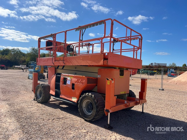 2011 JLG 4394 RT 4x4 Nacelle Ciseaux Scissor Lift - Scissor lift: picture 4 2011 JLG 4394 RT 4x4 Nacelle Ciseaux Scissor Lift - Scissor lift: picture 4