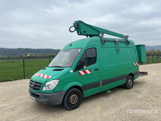 2012 Mercedes-Benz Sprinter 2011 COMILEV EN120TF2 12 m on 4 ... Bucket Truck - Truck mounted aerial platform: picture 2 2012 Mercedes-Benz Sprinter 2011 COMILEV EN120TF2 12 m on 4 ... Bucket Truck - Truck mounted aerial platform: picture 2