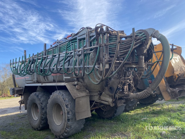 2012 Pichon TCI 18500 18500 L 15m Citerne A Lisier 2 ... Manure Tank - Flail mower/ Mulcher: picture 1 2012 Pichon TCI 18500 18500 L 15m Citerne A Lisier 2 ... Manure Tank - Flail mower/ Mulcher: picture 1