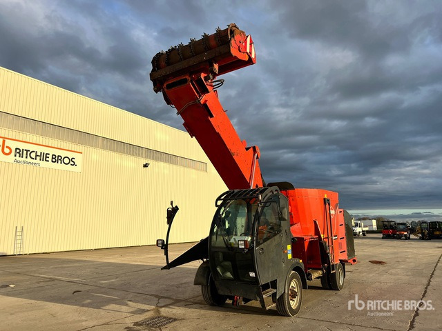 2013 Kuhn SPV12 Melangeuse Distributrice Automo ... Feed Mixer - Forage mixer wagon: picture 2 2013 Kuhn SPV12 Melangeuse Distributrice Automo ... Feed Mixer - Forage mixer wagon: picture 2