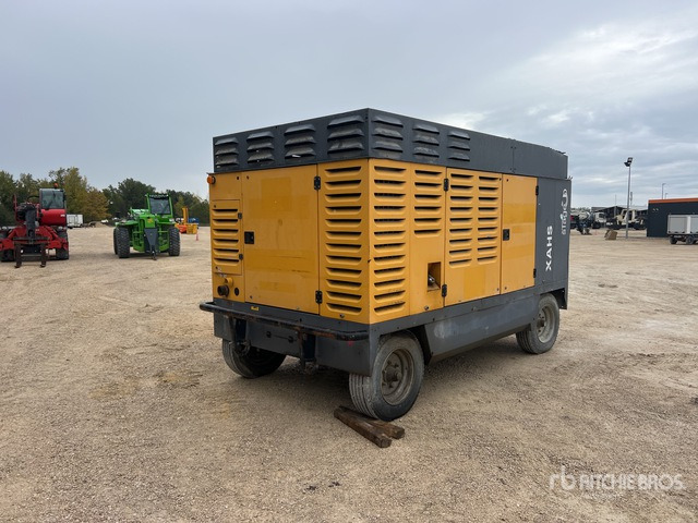 2015 Atlas Copco XAHS447 Mobile 26600 L Compresseur A Ai ... Air Compressor - Air compressor: picture 4 2015 Atlas Copco XAHS447 Mobile 26600 L Compresseur A Ai ... Air Compressor - Air compressor: picture 4