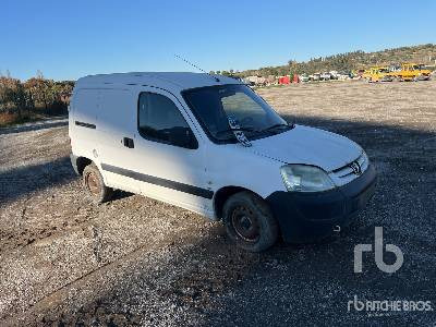 PEUGEOT PARTNER Vehicule Utilitaire (Inoperable) - Panel van: picture 4 PEUGEOT PARTNER Vehicule Utilitaire (Inoperable) - Panel van: picture 4