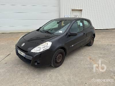 RENAULT CLIO Automobile - Car: picture 1 RENAULT CLIO Automobile - Car: picture 1