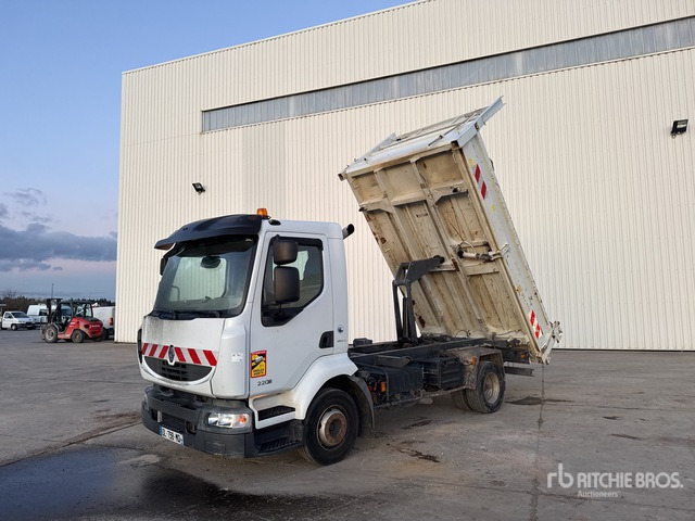 Renault Midlum 220DXI S/A Dump Truck - Tipper: picture 2 Renault Midlum 220DXI S/A Dump Truck - Tipper: picture 2