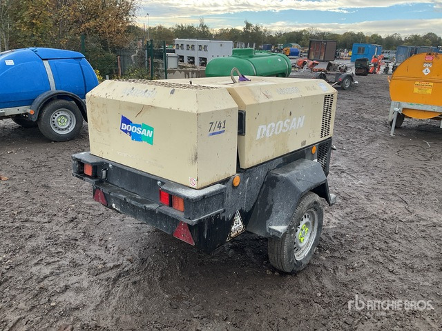 2013 Doosan 7/41 Mobile Air Compressor - Air compressor: picture 4 2013 Doosan 7/41 Mobile Air Compressor - Air compressor: picture 4