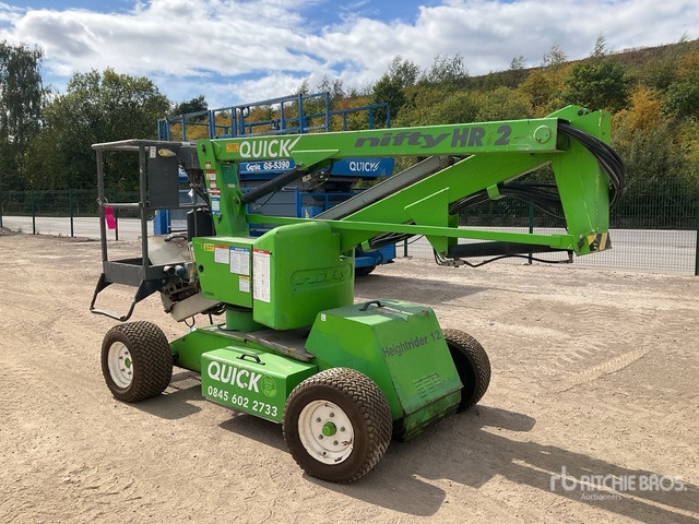 2013 Nifty HR12?NDE 2WD Hybrid (Inoperable) Articulating Boom Lift - Articulated boom: picture 4 2013 Nifty HR12?NDE 2WD Hybrid (Inoperable) Articulating Boom Lift - Articulated boom: picture 4