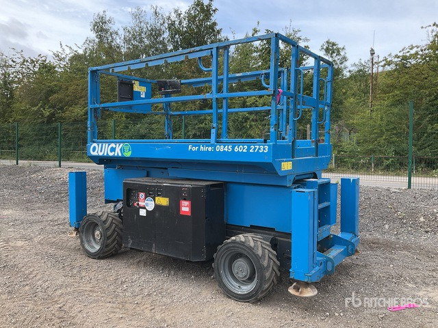 2014 Genie GS2669RT 4x4 Diesel Scissor Lift - Scissor lift: picture 3 2014 Genie GS2669RT 4x4 Diesel Scissor Lift - Scissor lift: picture 3