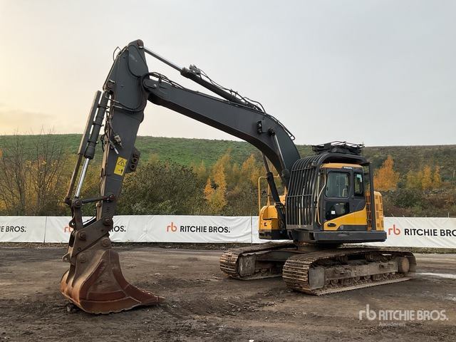 2014 Volvo ECR235DL Tracked Excavator - Crawler excavator: picture 2 2014 Volvo ECR235DL Tracked Excavator - Crawler excavator: picture 2