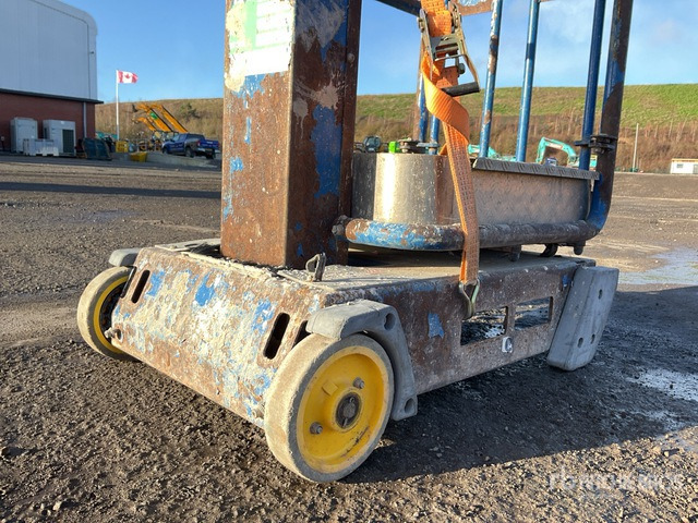 2015 Power Tower Peco Vertical Mast Lift - Vertical mast lift: picture 4 2015 Power Tower Peco Vertical Mast Lift - Vertical mast lift: picture 4