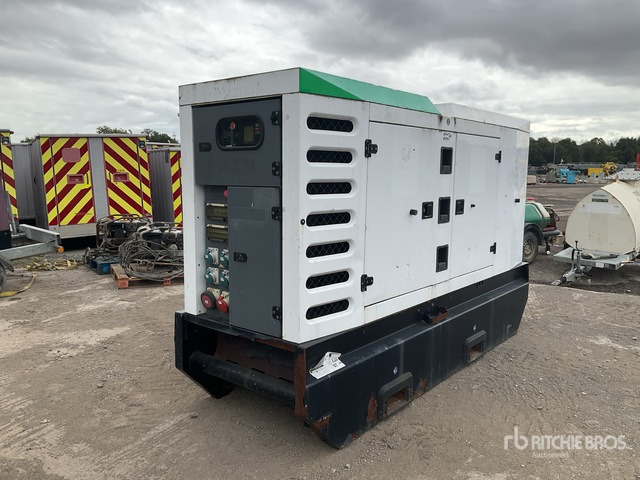 2015 Sdmo R165C3 Generator Set - Generator set: picture 3 2015 Sdmo R165C3 Generator Set - Generator set: picture 3