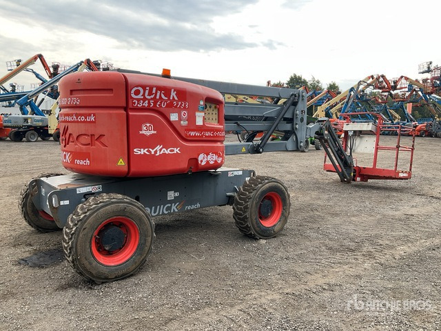 2015 Skyjack SJ51AJ 4WD Diesel Articulating Boom Lift - Articulated boom: picture 3 2015 Skyjack SJ51AJ 4WD Diesel Articulating Boom Lift - Articulated boom: picture 3