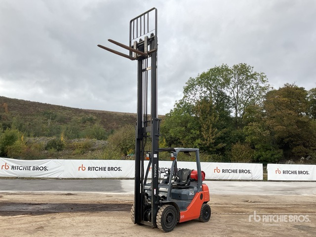 2015 Toyota 02-8FGF20 2015 Toyota 8FG20 Forklift Forklift - LPG forklift: picture 2 2015 Toyota 02-8FGF20 2015 Toyota 8FG20 Forklift Forklift - LPG forklift: picture 2