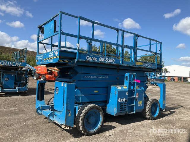 2016 Genie GS5390 4x4 Diesel Scissor Lift - Scissor lift: picture 1 2016 Genie GS5390 4x4 Diesel Scissor Lift - Scissor lift: picture 1