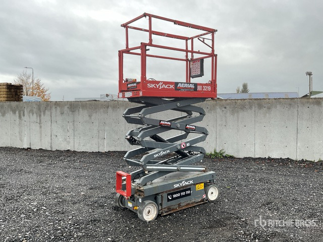 2018 Skyjack SJIII3219 2018 Skyjack SJ3219 Scissor Lift Scissor Lift - Scissor lift: picture 1 2018 Skyjack SJIII3219 2018 Skyjack SJ3219 Scissor Lift Scissor Lift - Scissor lift: picture 1
