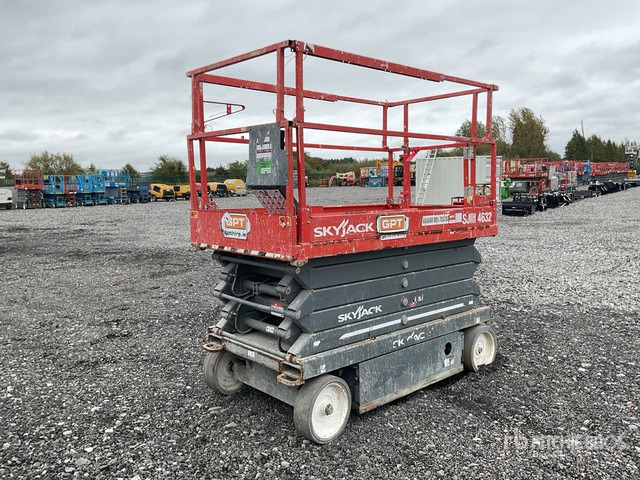 Skyjack SJIII4632 Scissor Lift - Scissor lift: picture 4 Skyjack SJIII4632 Scissor Lift - Scissor lift: picture 4