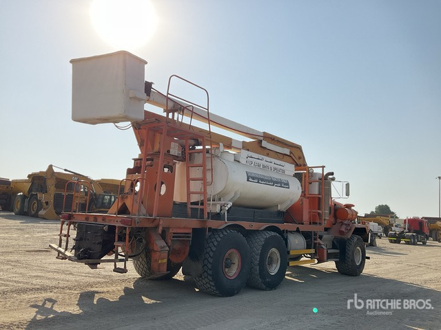 1995 Kenworth C500B 6x6 w/ Water Tank Bucket Truck - Truck mounted aerial platform: picture 3 1995 Kenworth C500B 6x6 w/ Water Tank Bucket Truck - Truck mounted aerial platform: picture 3