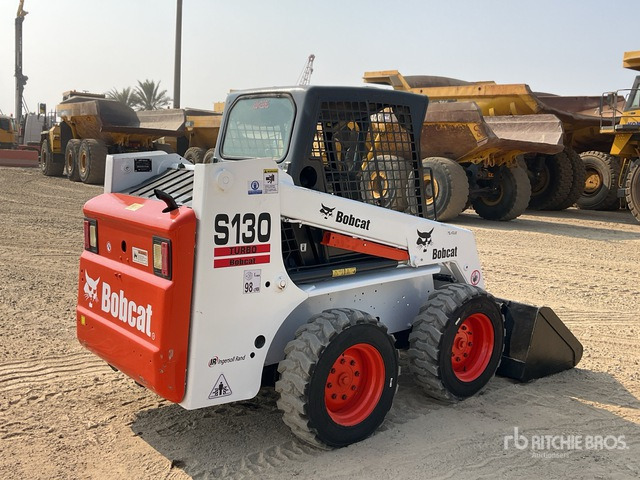 2004 Bobcat S130 Skid Steer Loader - Skid steer loader: picture 3 2004 Bobcat S130 Skid Steer Loader - Skid steer loader: picture 3