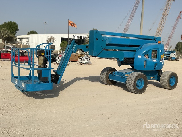 2007 JLG 450AJ 4WD Diesel Articulating Boom Lift - Articulated boom: picture 2 2007 JLG 450AJ 4WD Diesel Articulating Boom Lift - Articulated boom: picture 2