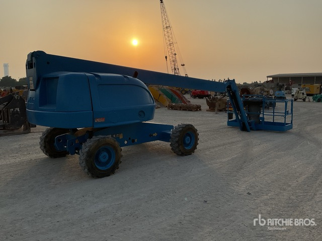 2007 JLG 460SJ 4WD Diesel Telescopic Boom Lift - Telescopic boom: picture 5 2007 JLG 460SJ 4WD Diesel Telescopic Boom Lift - Telescopic boom: picture 5